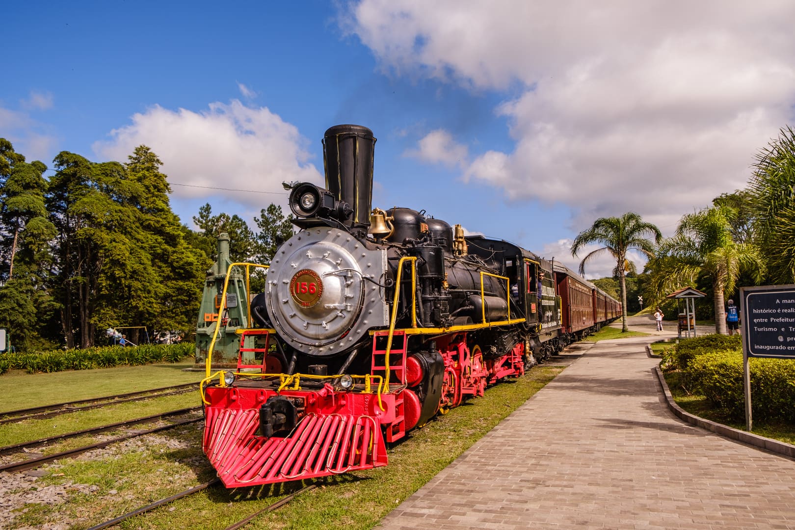 TOUR UVA E VINHO COM TREM A VAPOR